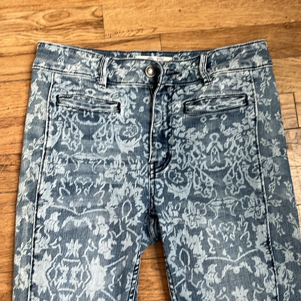 We the Free Women’s Bell Bottom Jeans in Boho Floral Pattern Denim - Picture 4 of 7